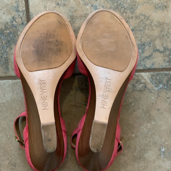 Nine West wedge sandal - Picture 4 of 4